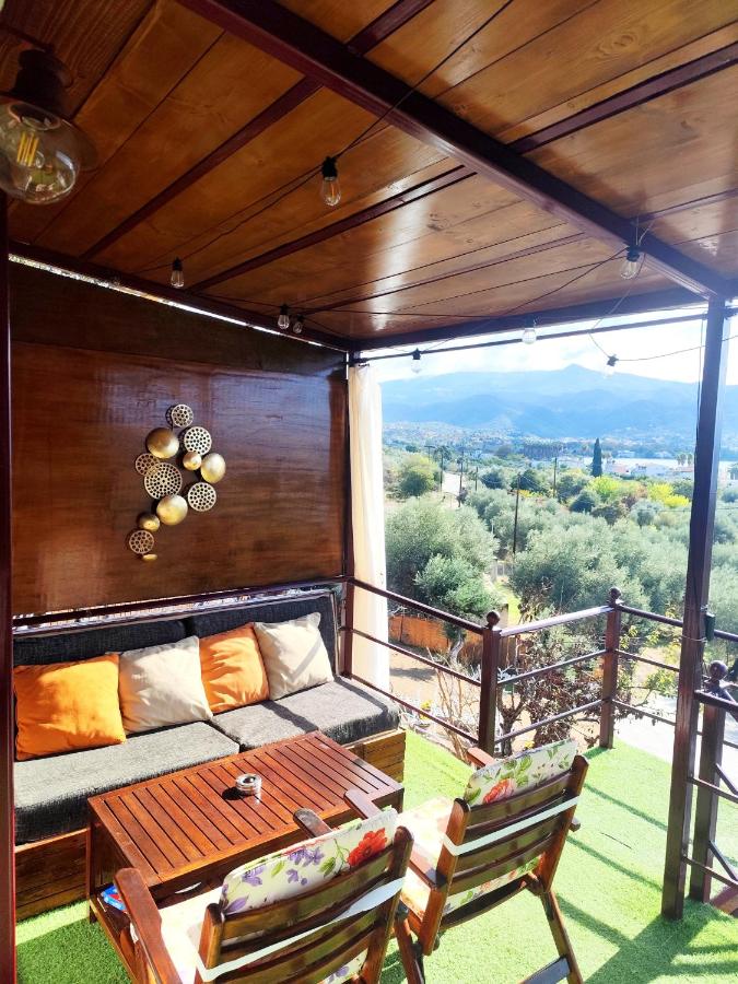 Cozy House with Amazing View and Unique Outdoor! - Bed and Breakfast Loutrá Aidhipsoú