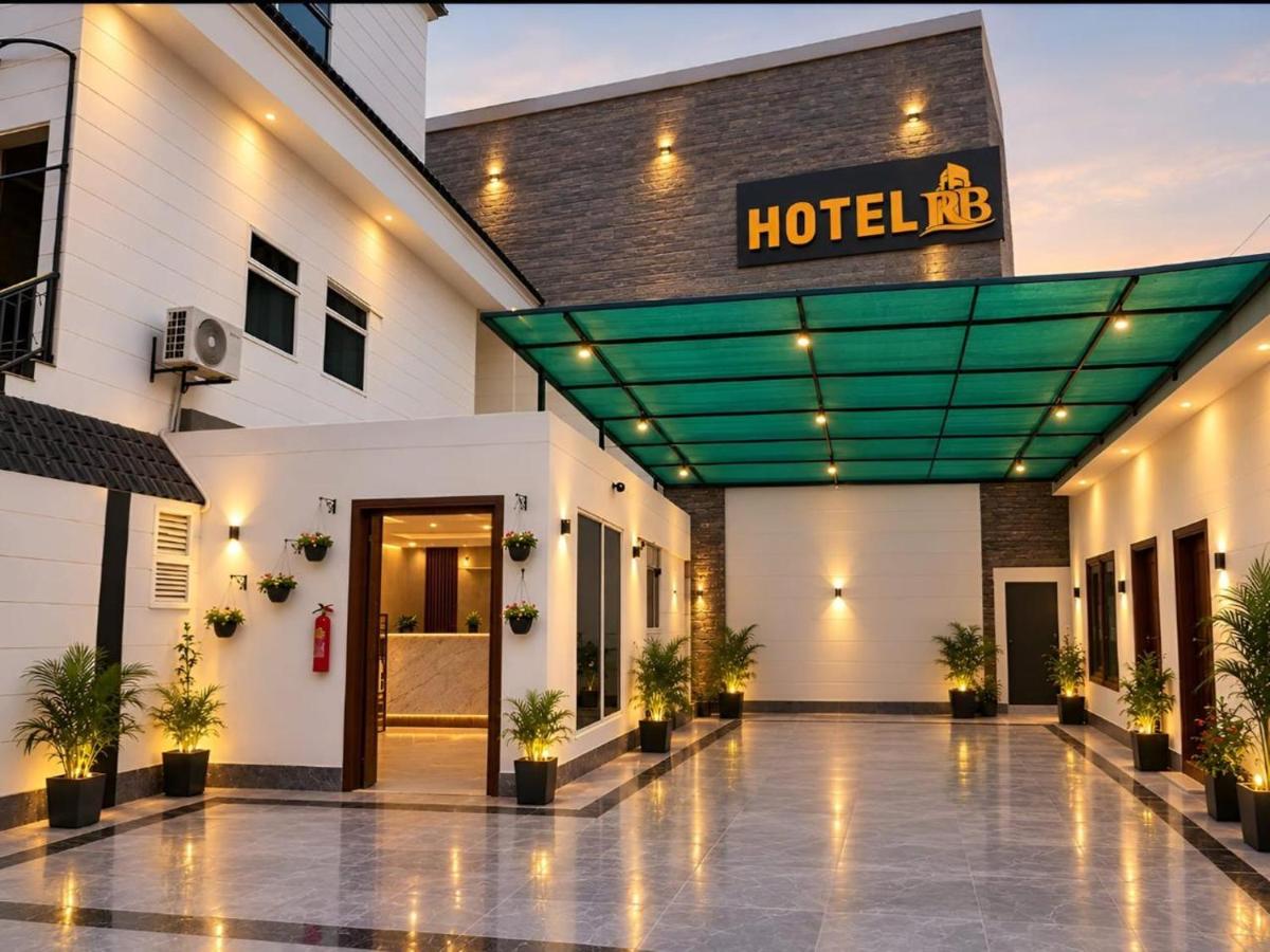 Hotel Radisson Blu Inn - B&B Multan
