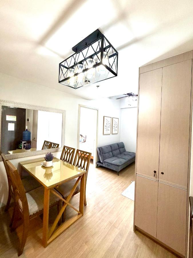Elegant & Luxurious 1-BR Unit at The Loop CDO - Bed and Breakfast Pontud