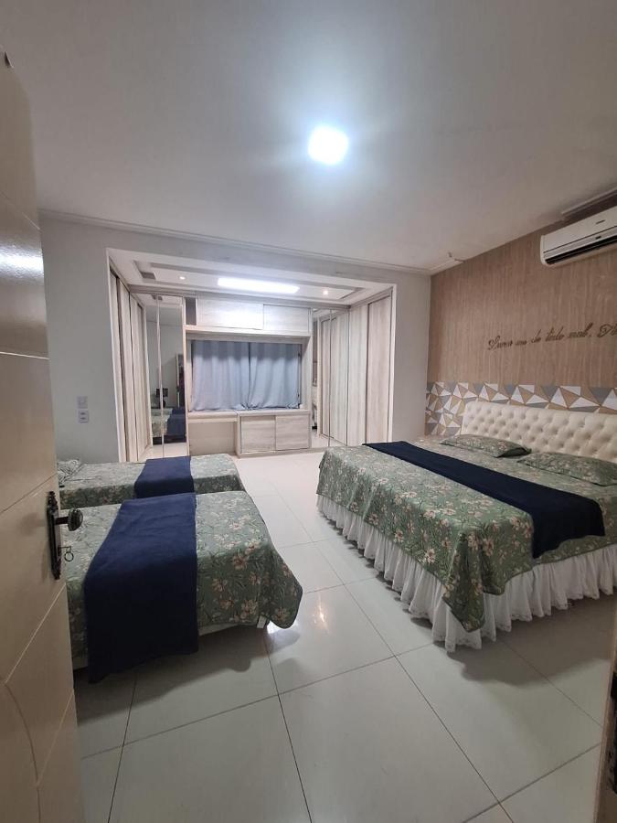 Casa com Piscina de 3 Quartos px da Avenida dos Holandeses a 3km da Praia do Araçagy - B&B São Luís