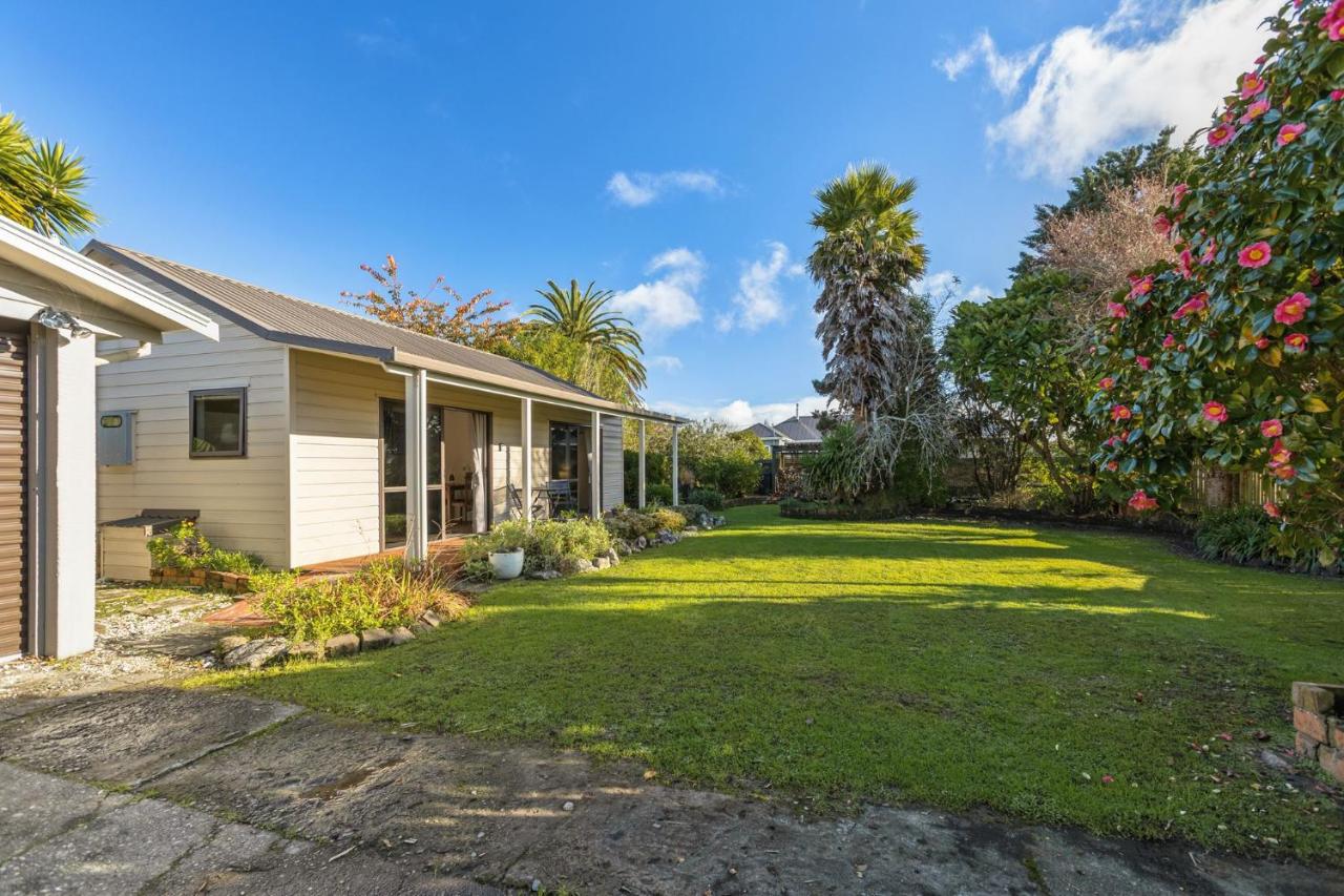 Modern-Immaculate-Spacious-Comfy Beds-Private - Bed and Breakfast Westport