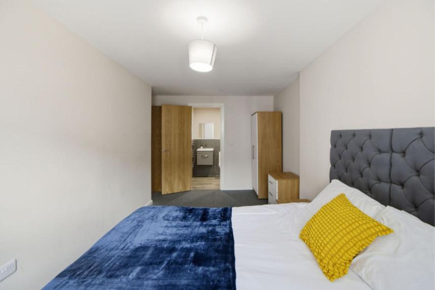Two-Bedroom Superior Apartment