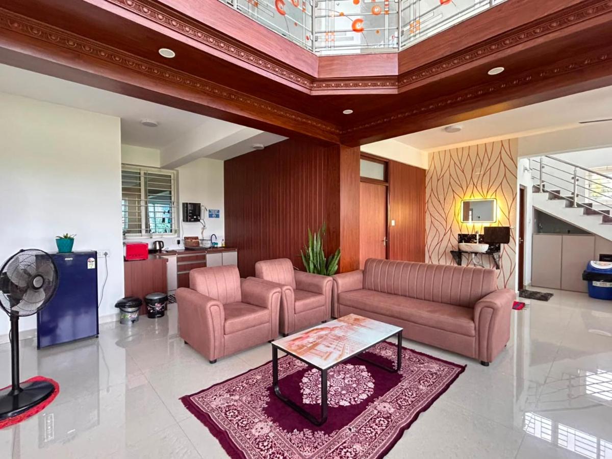 Vinayaka House - A Luxurious Duplex Home - B&B Mangaluru