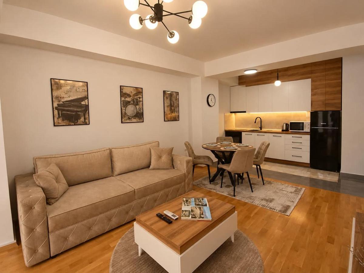 The V Apartment 1 - B&B Skopje