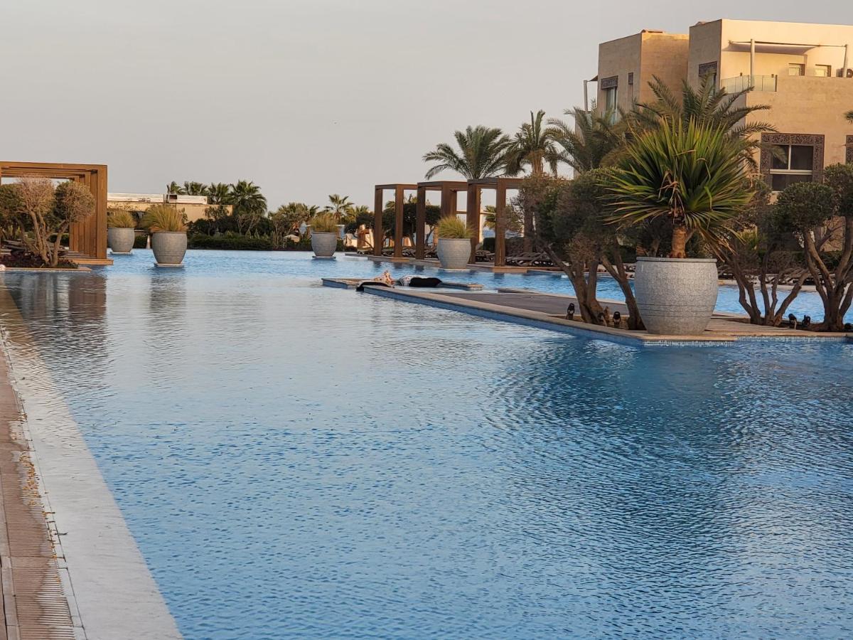 Mangroovy Ritzy, Cerulean appartement by the pool - B&B Hurghada