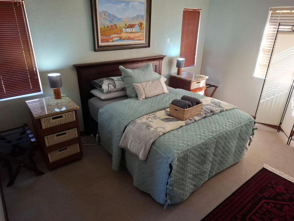 Charming 2-Bedroom House Rental in Scenic Dullstroom - B&B Dullstroom