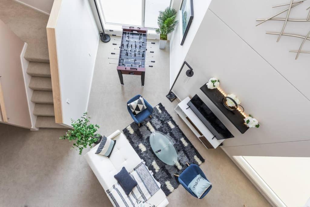Upscale 3BR Penthouse by CozySuites - Ferienwohnung Indianapolis