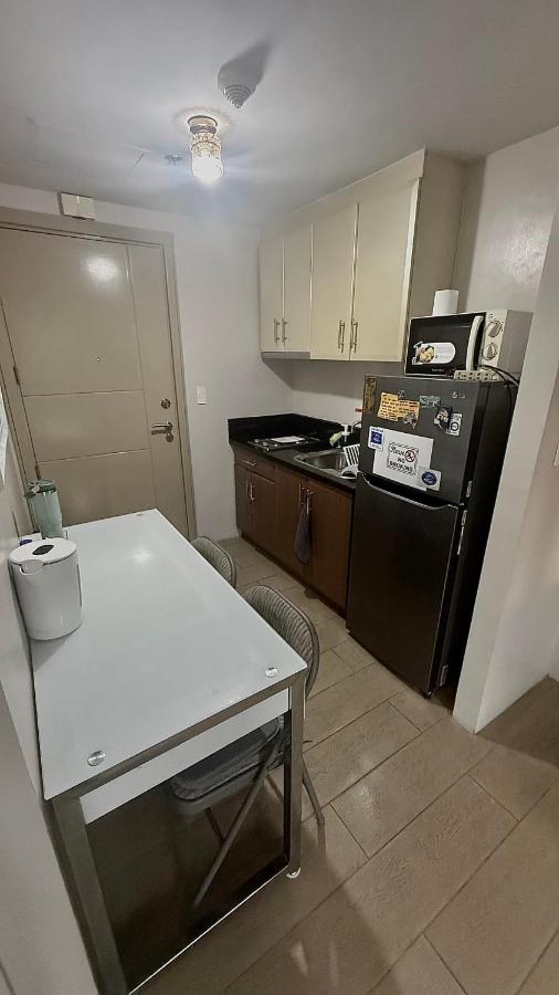 Newport Studio Apartment, NAIA T3 - Chambres d'hôtes Manille