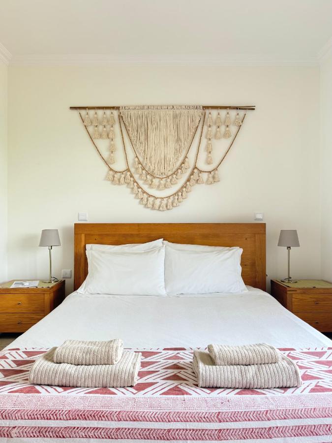 Casa Lua Guesthouse - Bed and Breakfast Burgau