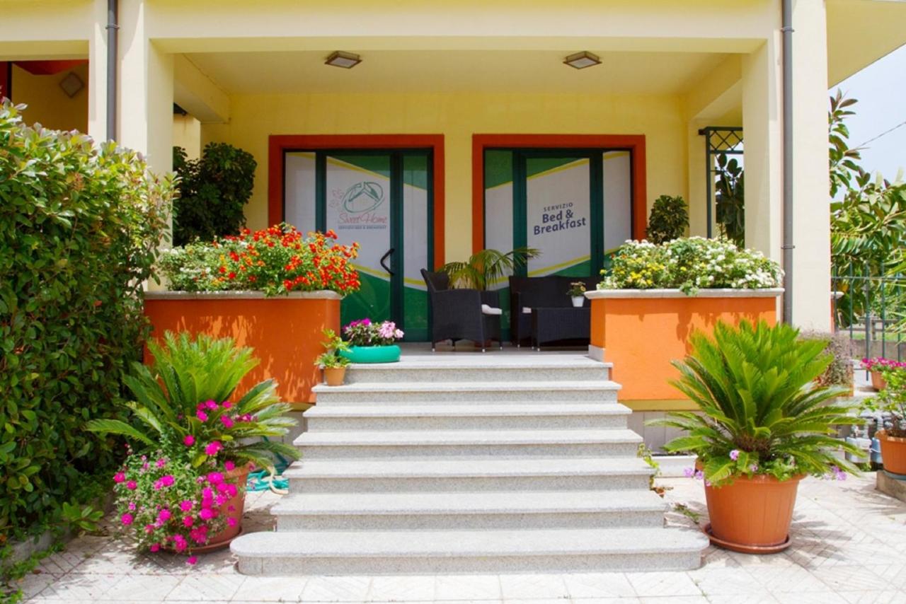 Sweet Home B&B - Bed and Breakfast