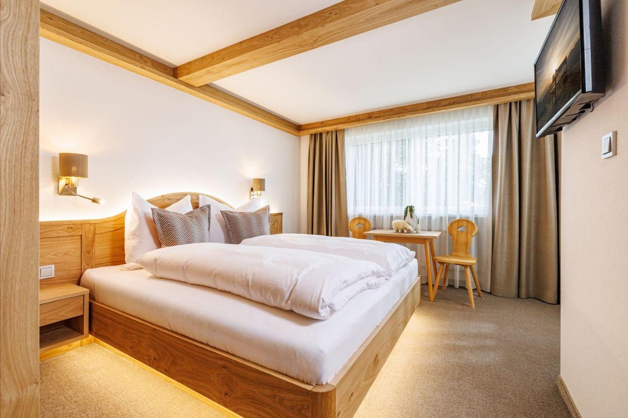 Doppelzimmer mit Balkon