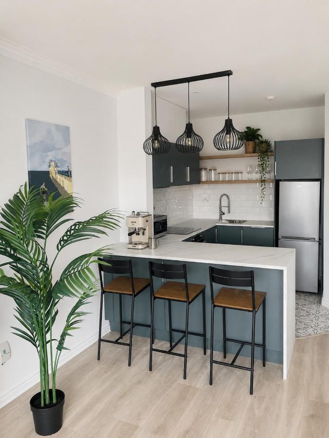 Modern and Spacious Apt5 Sleeps 6 Free Parking - Ferienwohnung Galway
