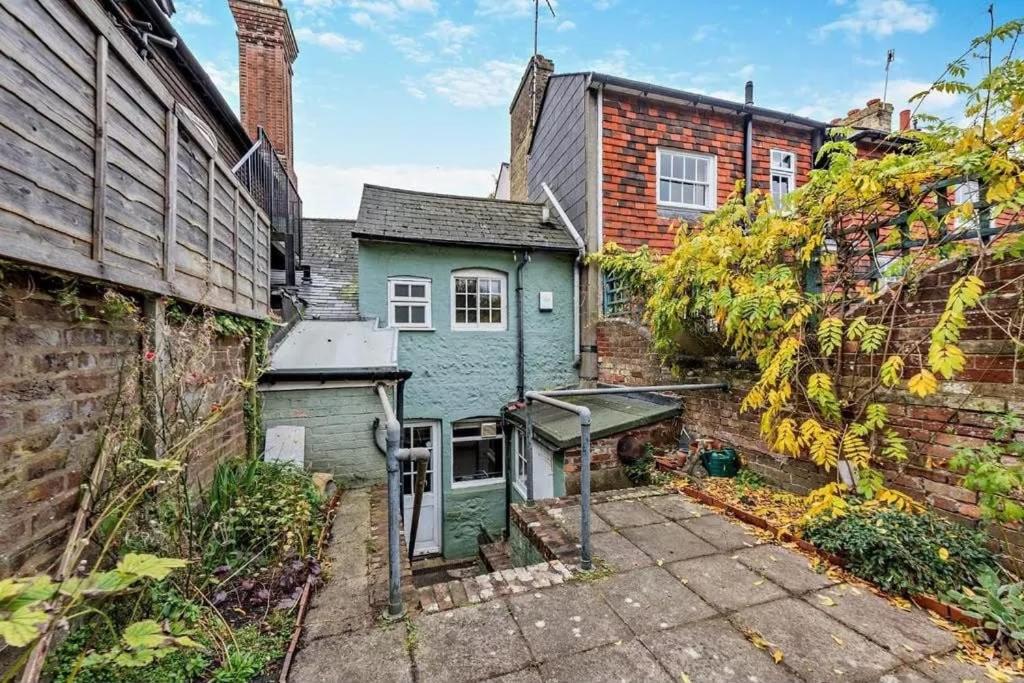 The Pilgrims Rest Historic Lewes Cottage - B&B Lewes