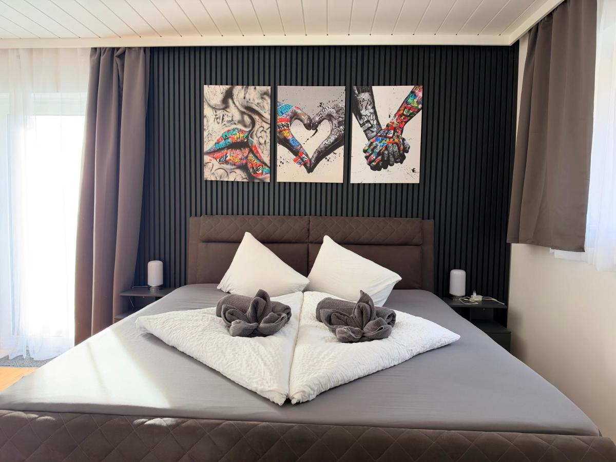 r204 by flataid rooms and apartments near LKH Graz 24-7 check In - B&B Graz