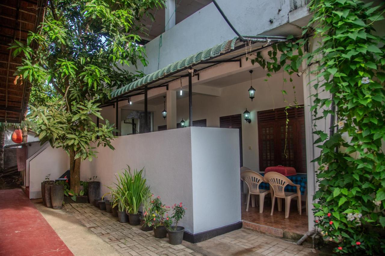 Bloom Guest House - B&B Mirissa city