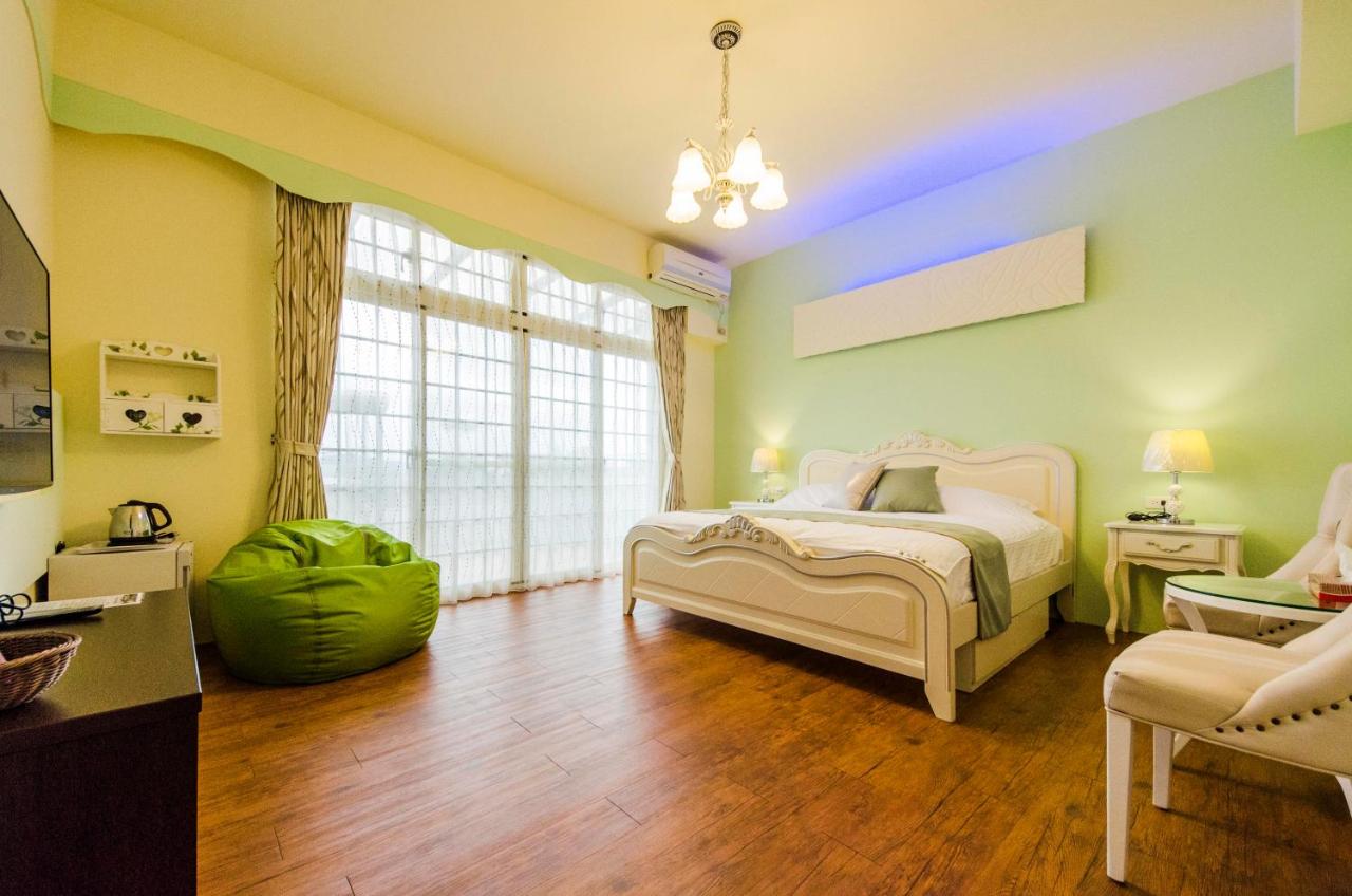 Queen Room with Balcony