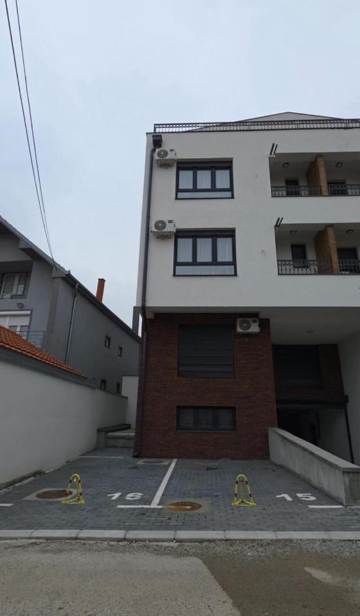 NN apartments - Bed and Breakfast Kragujevac