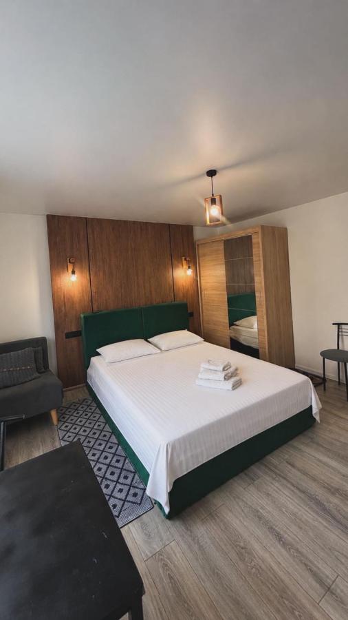 Zefir apartments Sykhiv - B&B Leópolis