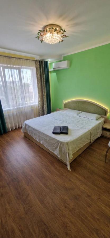 Nice 2-bedroom apartment - Bed and Breakfast Chisinau