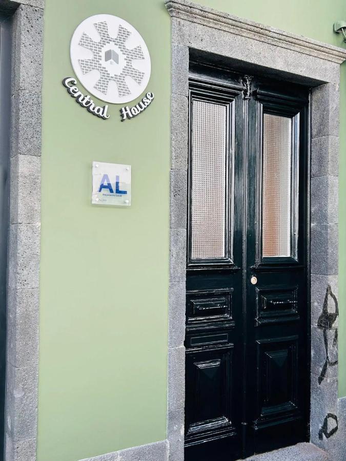 Comfortable House in Ribeira Grande, Pleasant Garden - B&B Ribeira Grande