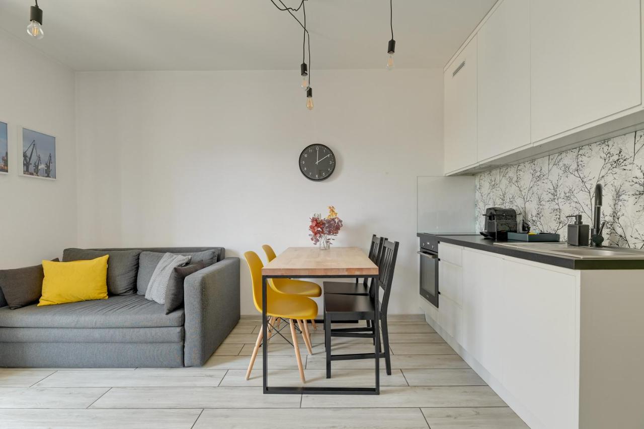 Old Town Yellow Apartment - B&B Danzica
