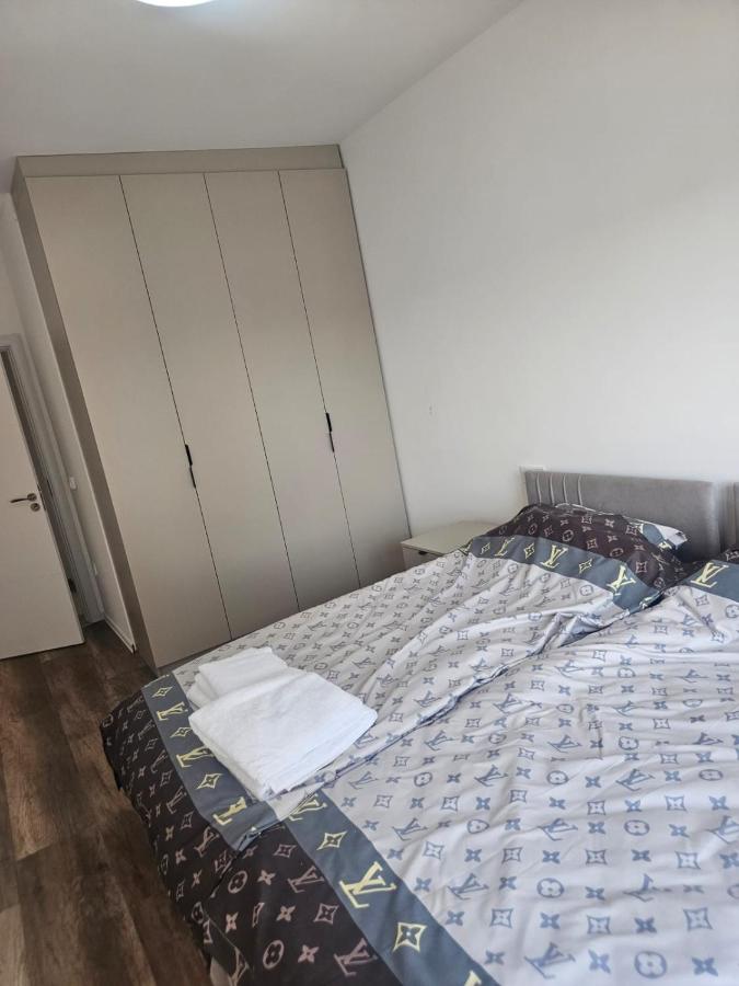 Prishtina Modern Apartments - Aktash - B&B Priština