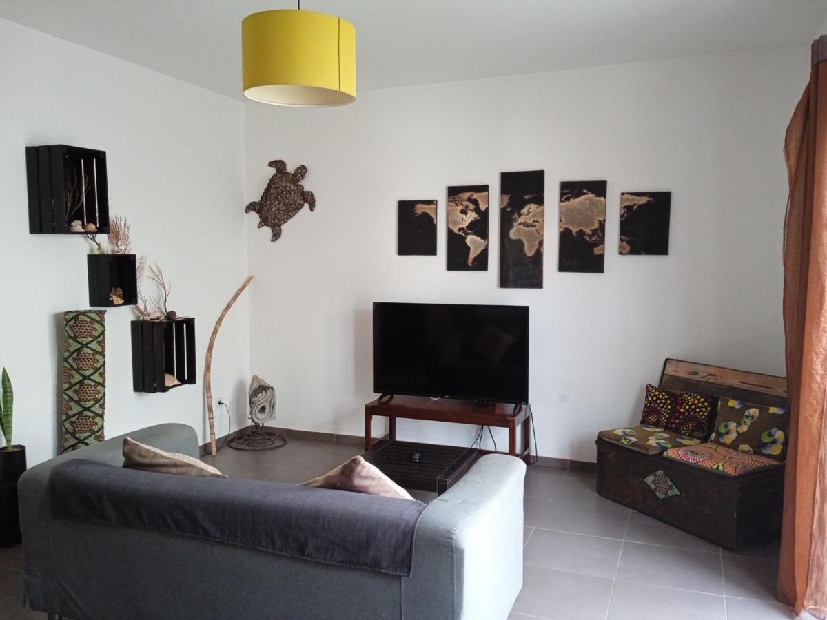 casa verde lucas - B&B Mindelo