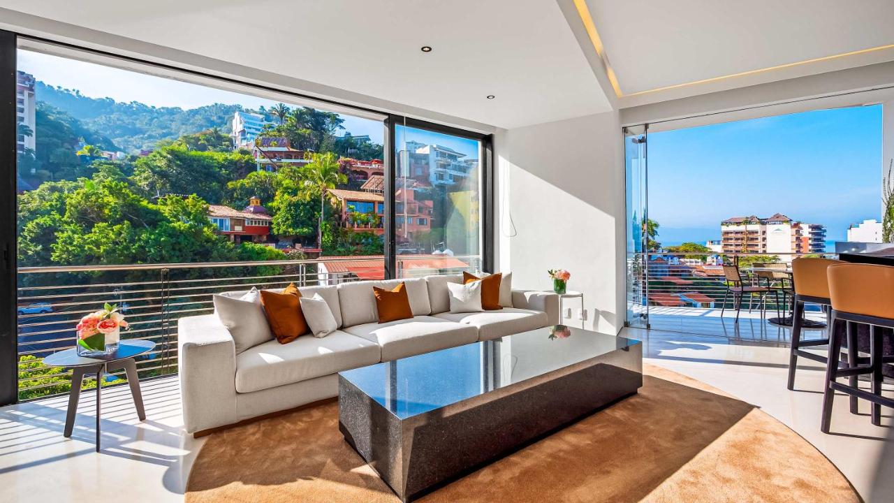 712 - SOHO PV Best Rooftop View - Bed and Breakfast Puerto Vallarta