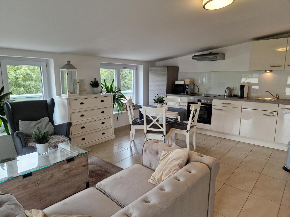 Wohnen am Waldrand - B&B Starnberg