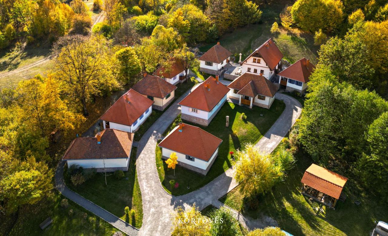Körtövés Guest Village - B&B Vârghiş