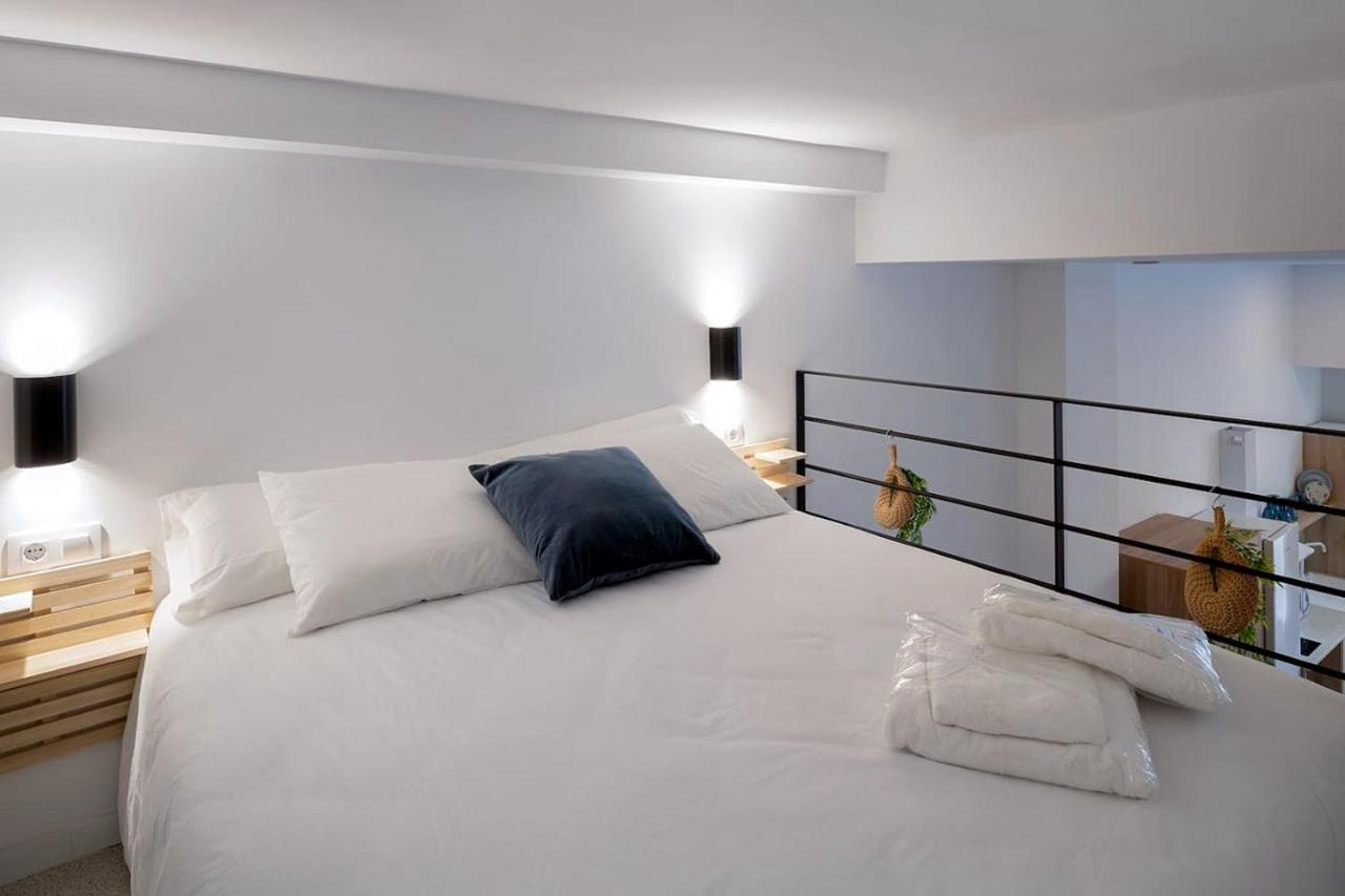 RM1 - Loft Valencia cómodos estudios dúplex cerca a la Avenida del Puerto - Ferienwohnung Valencia
