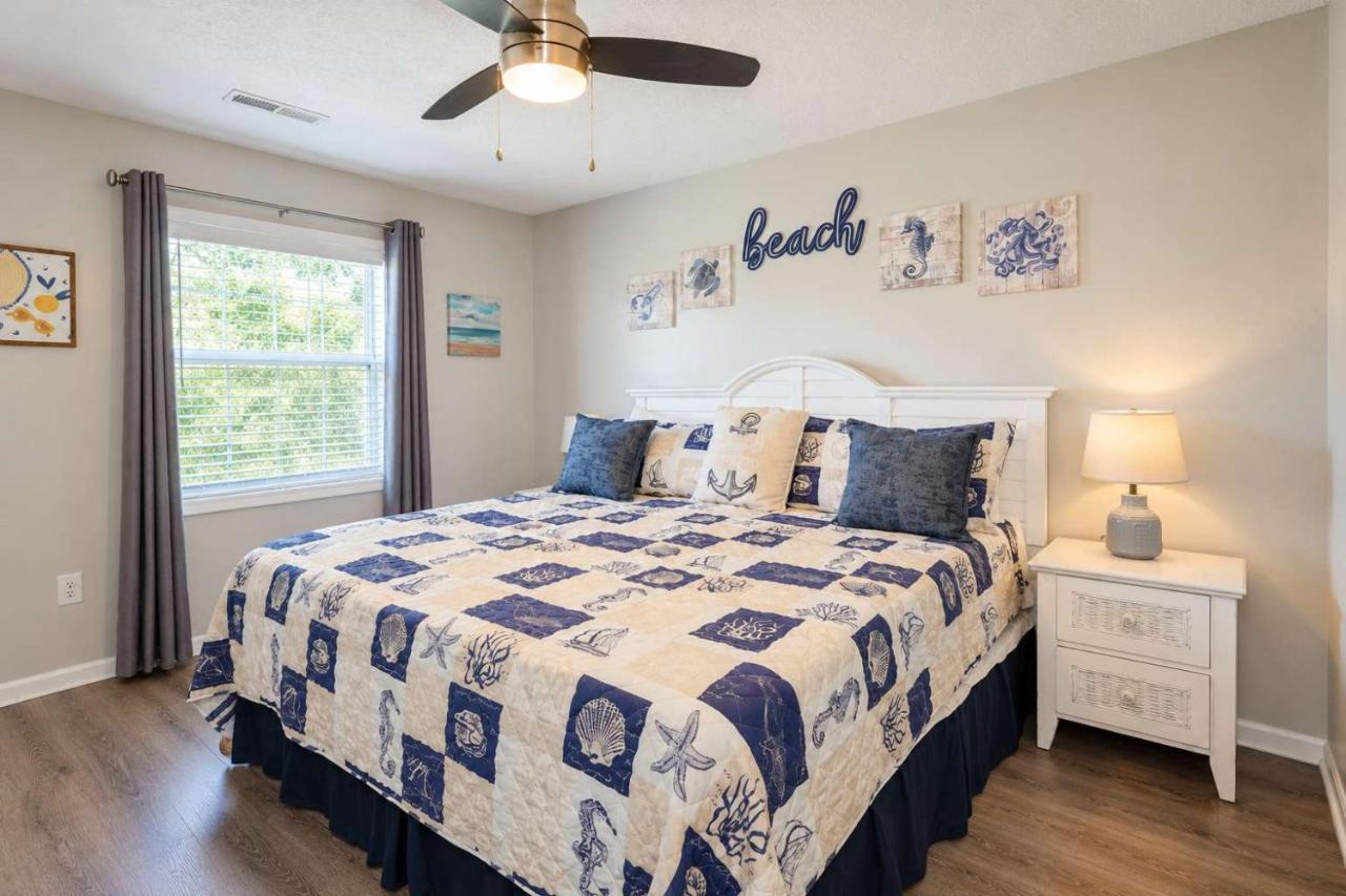 River Oaks Condo-King Bed, Balcony, Pools+Hot Tub - B&B Myrtle Beach