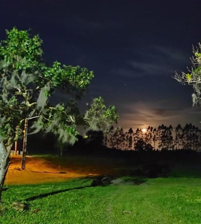 Fazenda Serramar - Chalés, Cabanas e Camping - B&B Palhoça