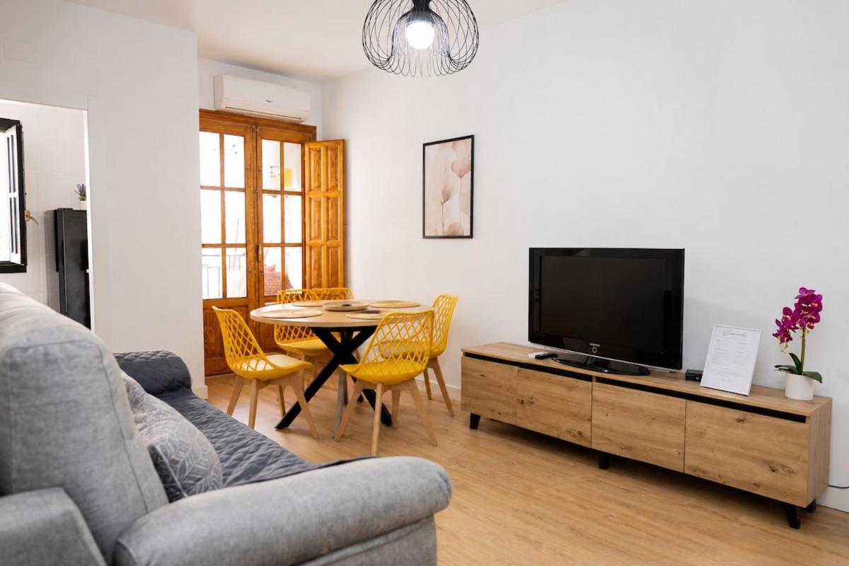 Céntrico apartamento con parking gratis - Bed and Breakfast Cazorla