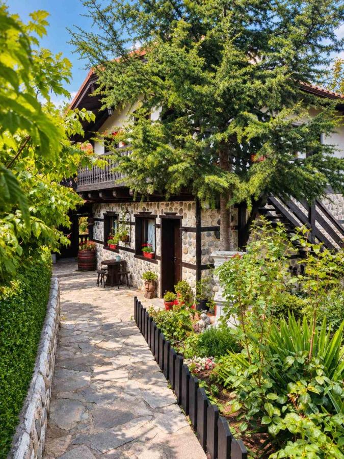 Oasis Guest House - Ferienwohnung Dobrinishte