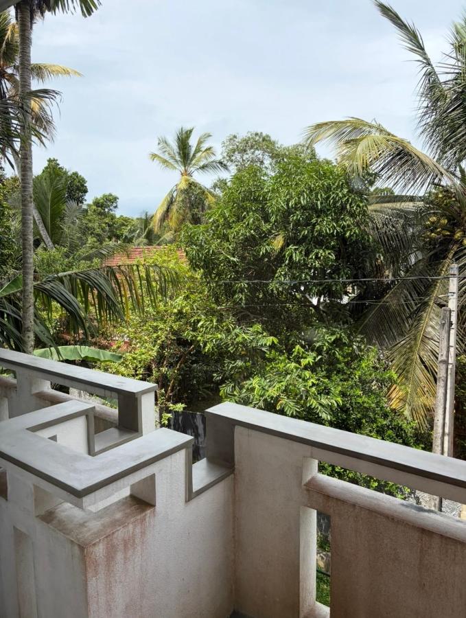 TEMA House - Ferienwohnung Weligama