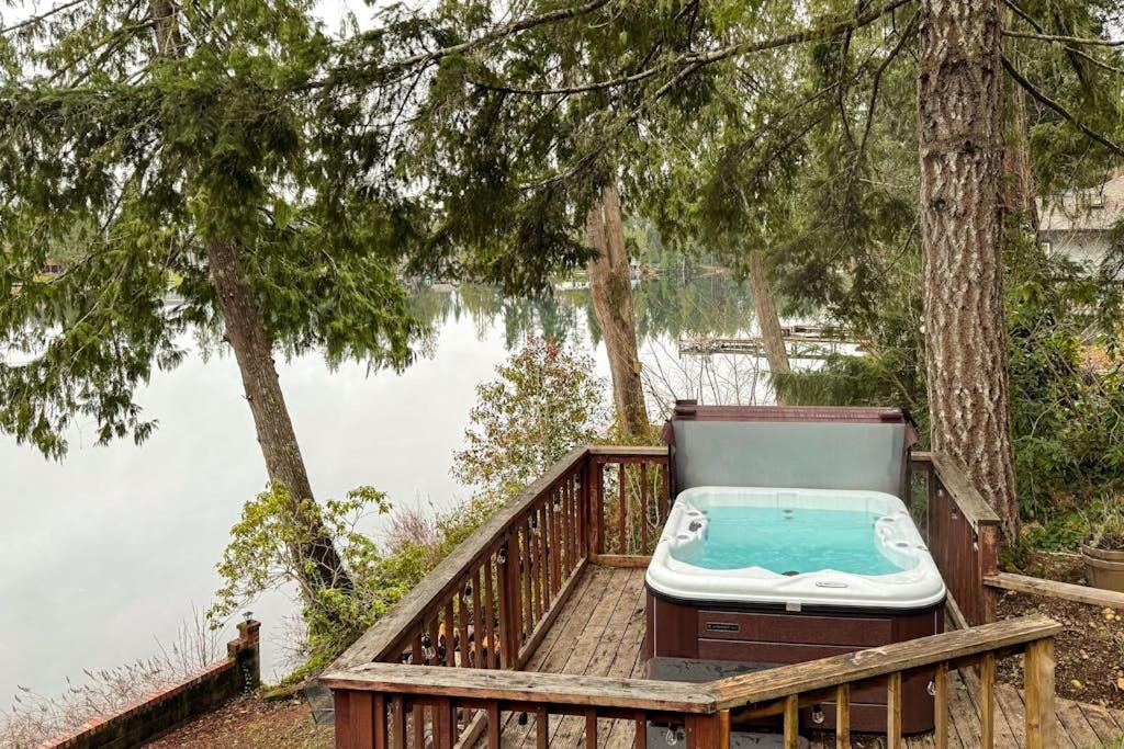 Lake Benson Rendezvous - B&B Grapeview