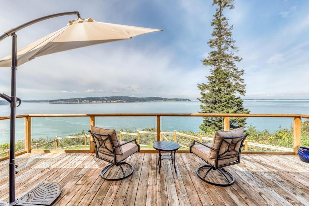 Eagle's Nest Retreat - B&B Maple Grove Beach