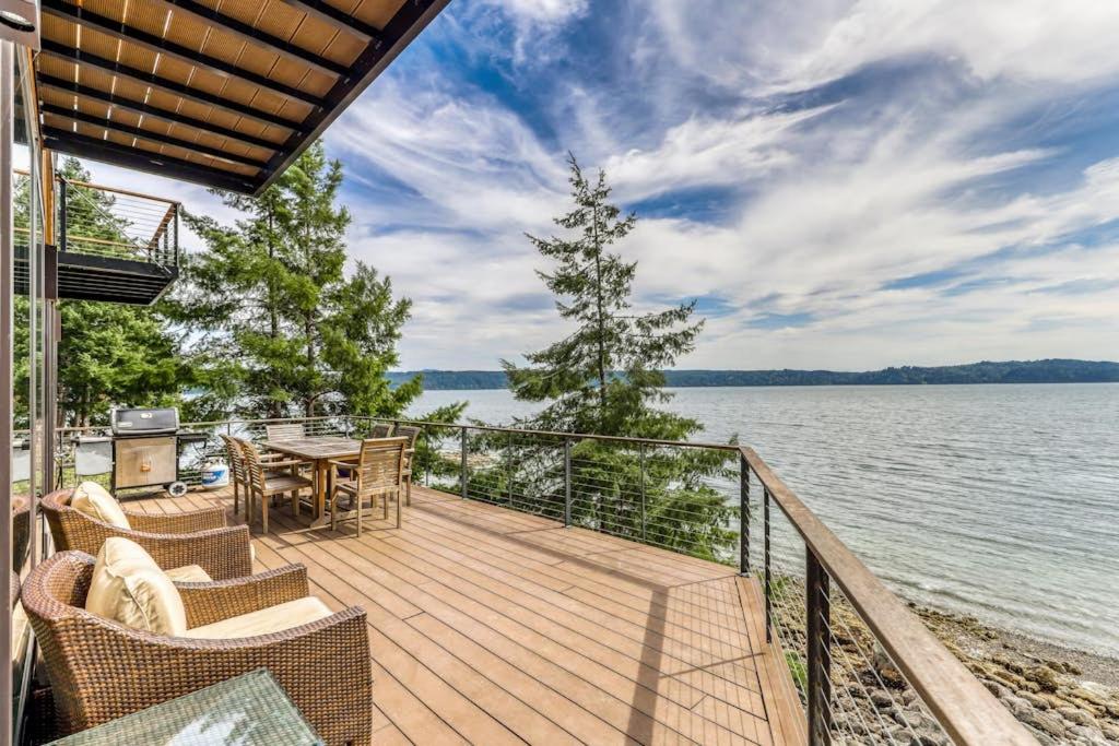 Paradise Cove Retreat - B&B Brinnon