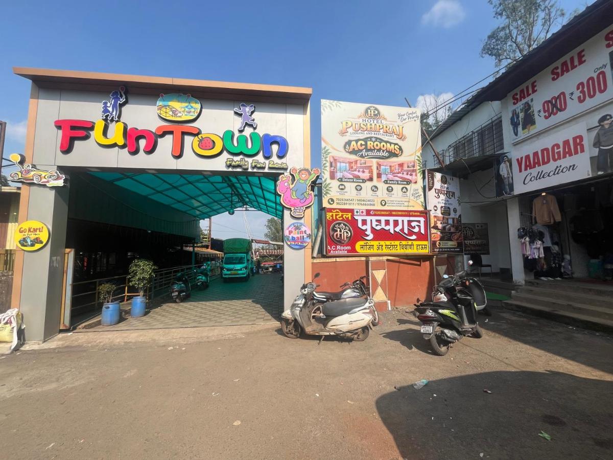 HOTEL PUSHPRAJ LODGING AND restaurant - B&B Mahabaleshwar