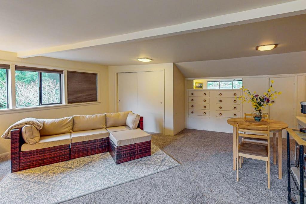 The Tides Retreat - B&B Gig Harbor