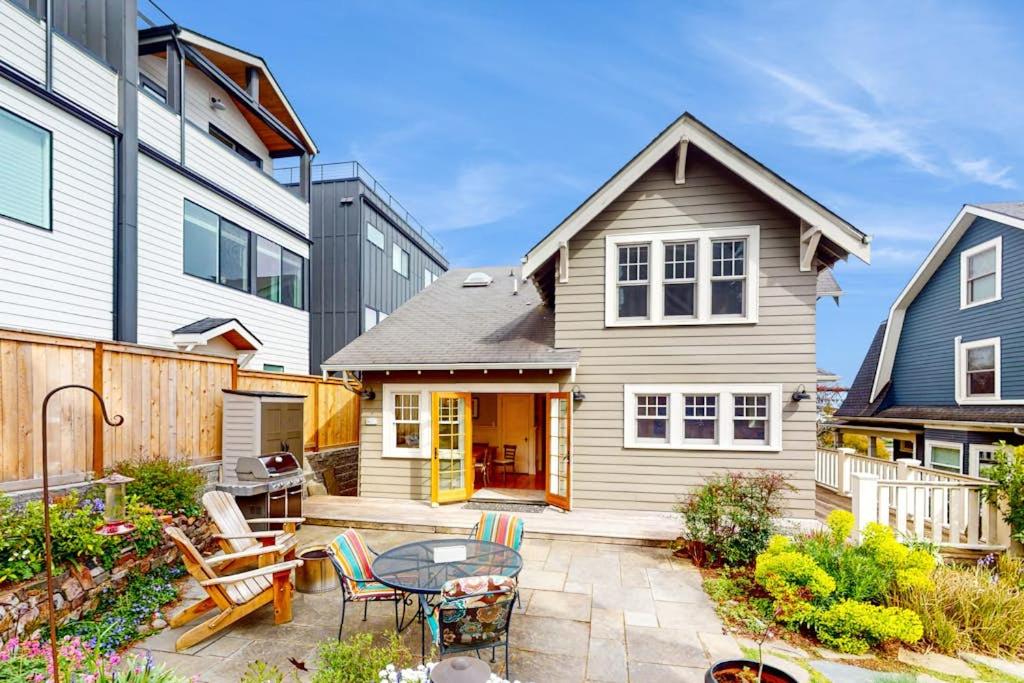 Harbor Haven - Bed and Breakfast Seattle