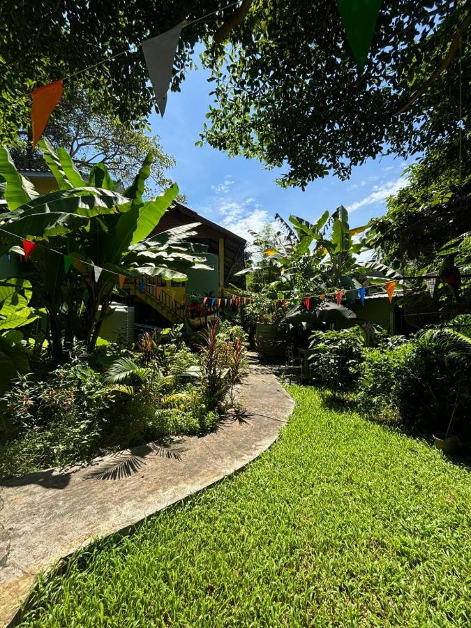 Moondance Cottage Inn - Chambres d'hôtes Ko Chang
