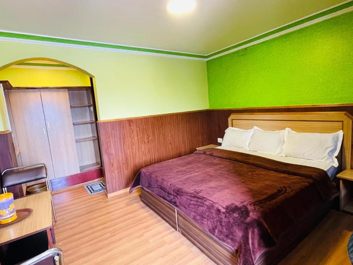 Travelers Lodge ooty - B&B Ooty