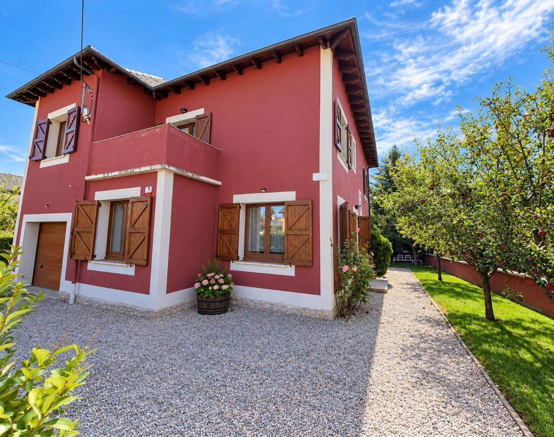 Cal Querol Llac Villa con jardín y jacuzzi junto al lago - Chambres d'hôtes Puigcerdà