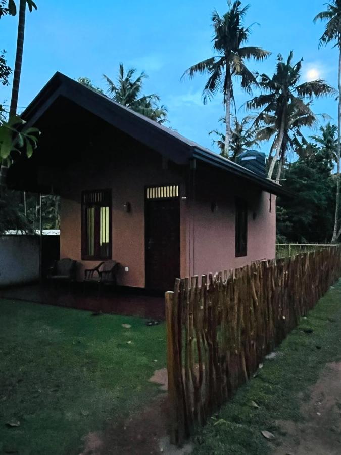 Villa Mistica - Hiriketiya Dikwella - Bed and Breakfast Dikwella