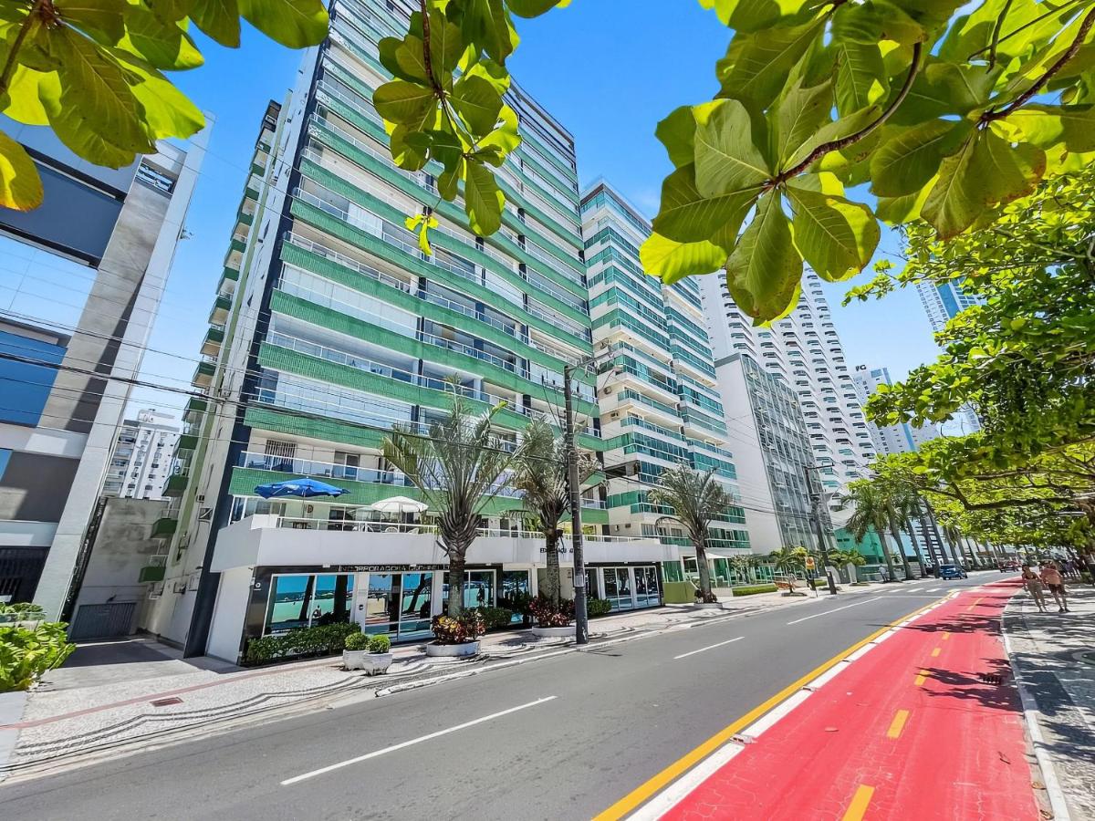 Itajaçu Apartamento Frente al Mar con Vistas a la Rueda Gigante - B&B Camboriú