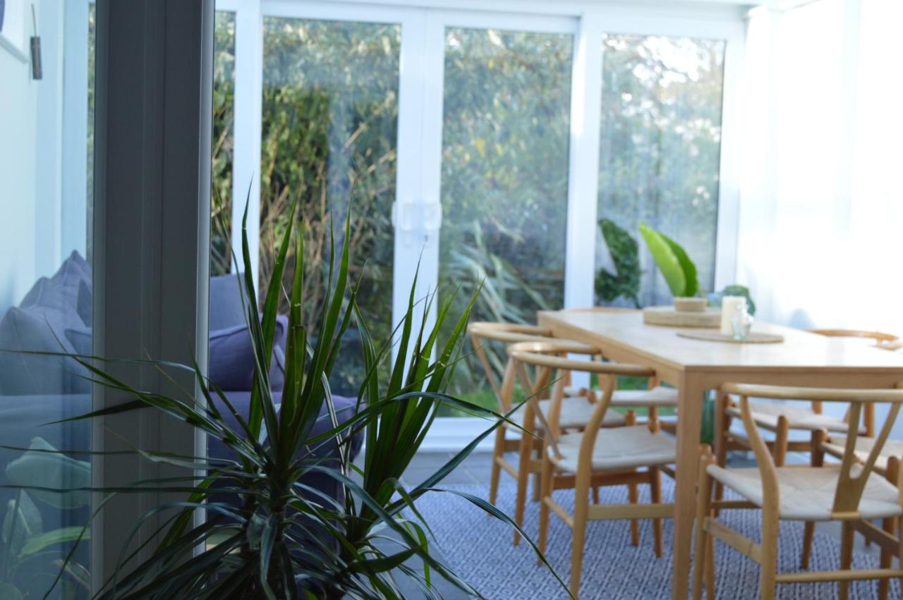 Lovely 2 Bed Bungalow, Dog Friendly in St Davids - B&B St Davids