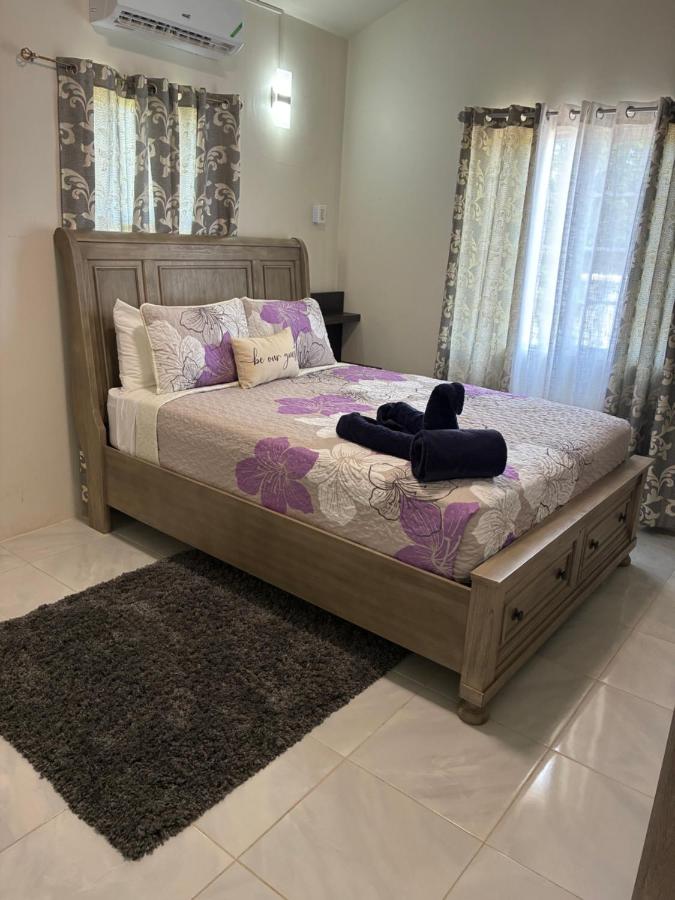 Jamaica Coastal Getaway - B&B Discovery Bay