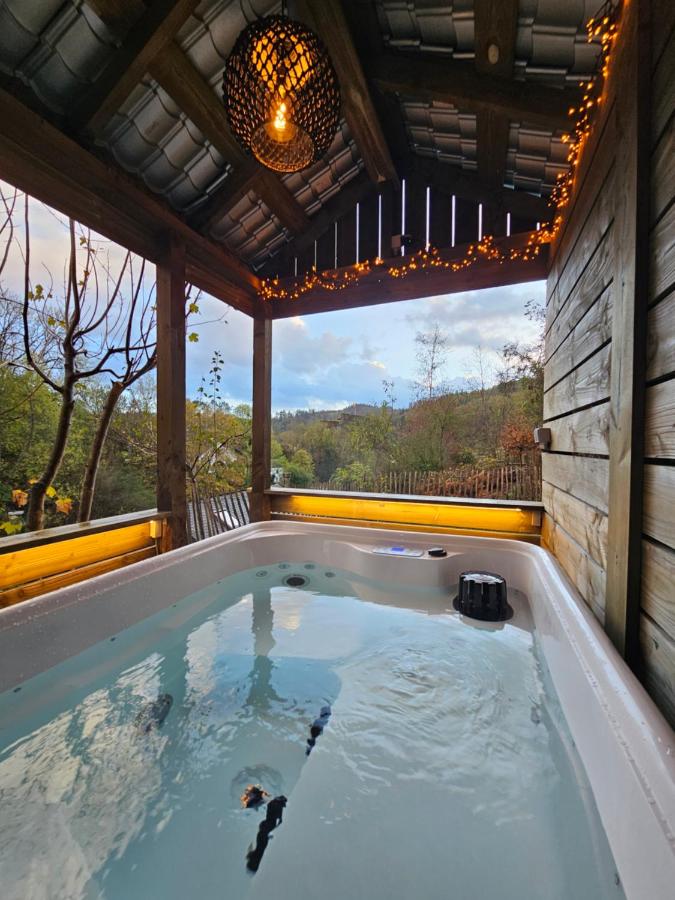 Chalet privé avec Jacuzzi & vue sur le Château - Ferienwohnung La Roche-en-Ardenne